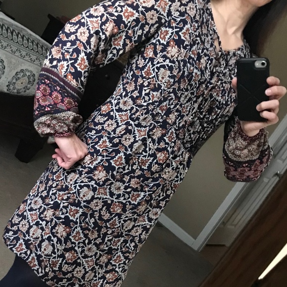 Fleur Bieve Dresses & Skirts - Long Sleeve Box Style Dress Lined Puffy Sleeves